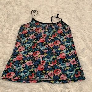 Wet Seal floral tank top size L